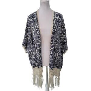 Springfield Size 4 Blue Cream Knit‎ Fringe Shawl Fleur De Lis Pattern